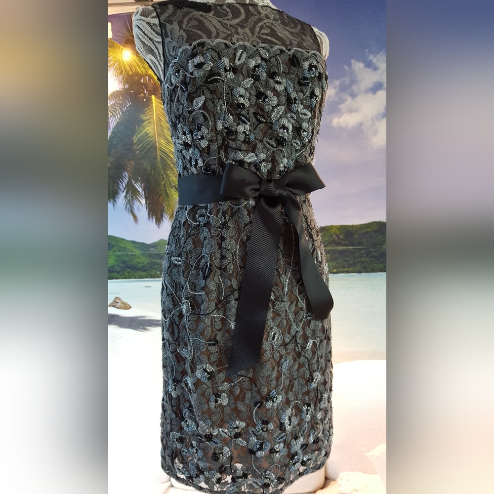○$4,000 OSCAR DE LA RENTA GORGEOUS FLOWER BEADED RUNWAY DRESS US 8 M - Picture 2 of 7